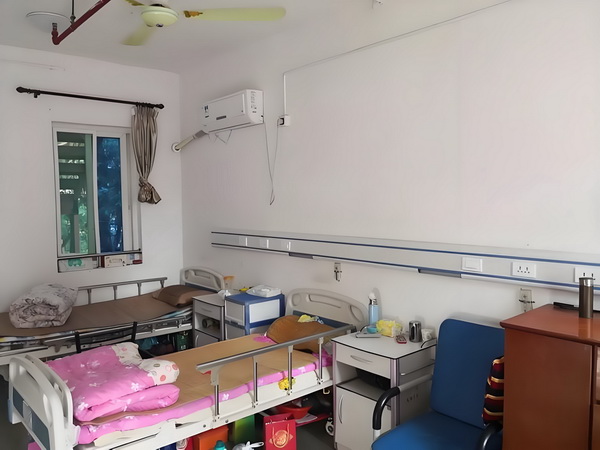 深圳积分入户电话号码_神坛上的陈佩斯：九十年代的因，今日的果 佩斯九十年了一部分也留自己