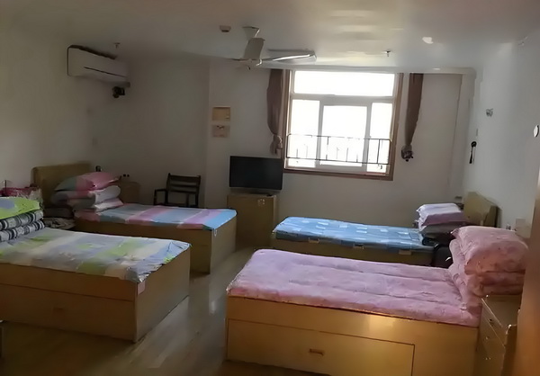 纯积分入户深圳_冯骥荐电影南京照相馆：没有抒情只有血的事实 南京照相馆健康讲座线上参与
